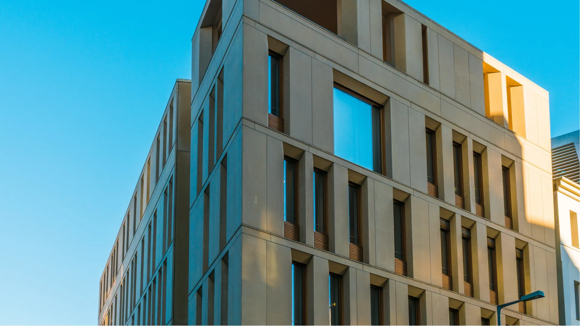 Accompagnement complet audit énergétique tertiaire et aides à Saint-Étienne